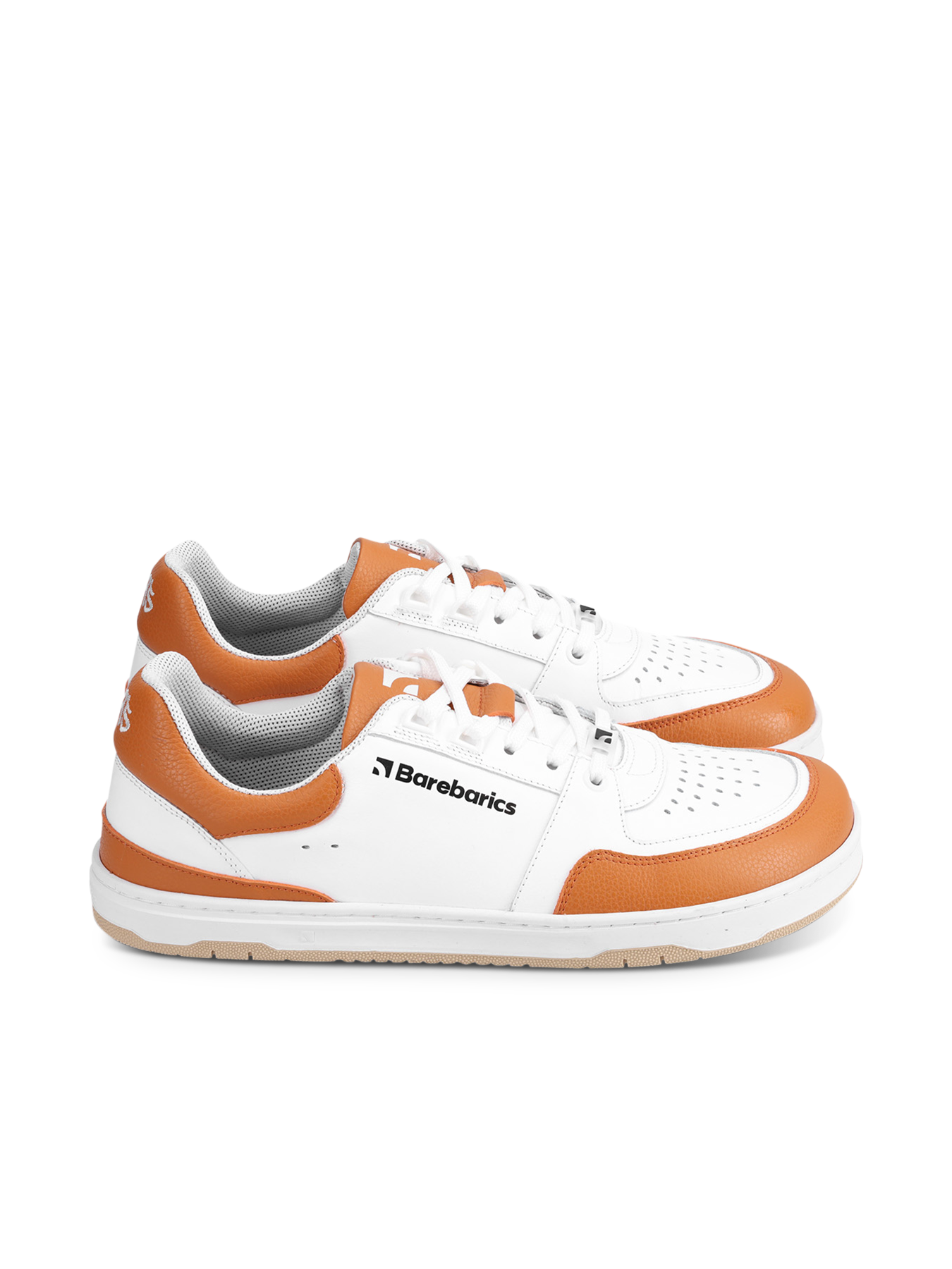 Barefoot Sneakers Barebarics Wave - White & Orange.
Das Obermaterial besteht aus hochwertigem glattem Nappaleder.
Barefoot-Eigenschaften
Anatomische Form - Der Schuh respektiert die Form der Füße.
Mehr Info
Typ: Straßenschuhemodernes urbanes Designentworfen und handgefertigt in der Europäischen Union, unter Verwendung lokaler nachhaltiger Materialienhervorragende Haltbarkeit und Farbechtheit der MaterialienDermodry Coolmax®-Technologie für kontinuierlichen Feuchtigkeitstransporterhältlich in den Größen 36-47 (europäische Maße)EAN/SKU: %eanorsku%